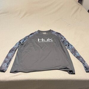 Huk Men's Gray and Blue Long Sleeve Shirt